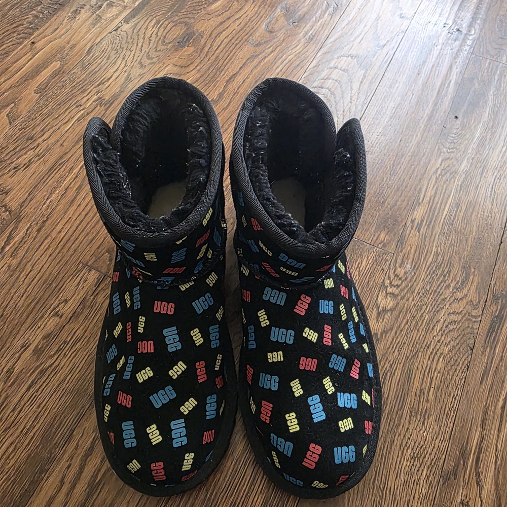 UGG Kids' Multicolor Logo Boots
